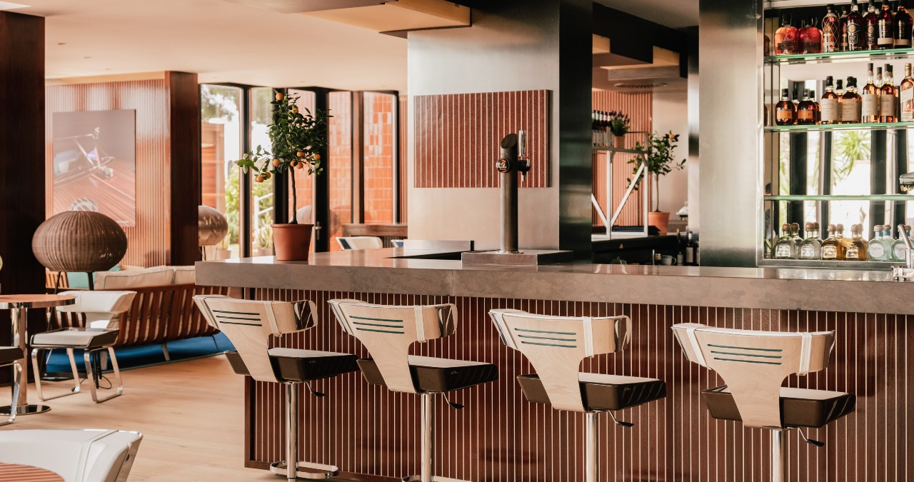 Riva Opens Its First Lounge in Spain Inside a Legendary 5-Star Hotel