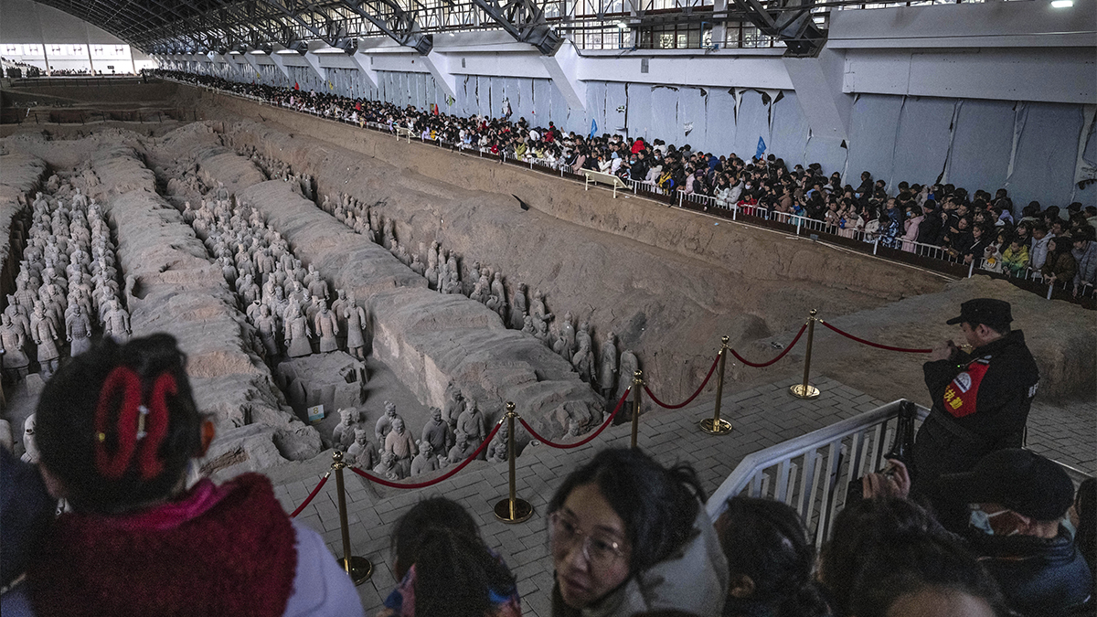 A Tourist Damaged Two Terracotta Warriors at China’s Mausoleum of Qin Shi Huang