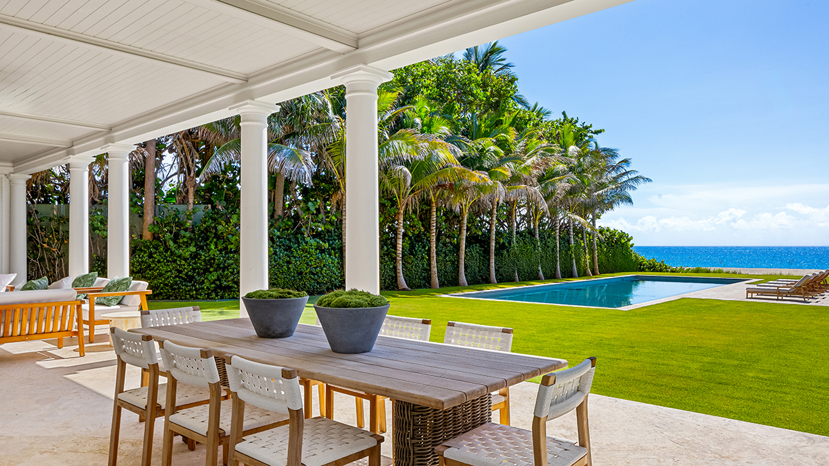 An Oceanfront Estate in Palm Beach With Two Swimming Pools Lists for $73 Million