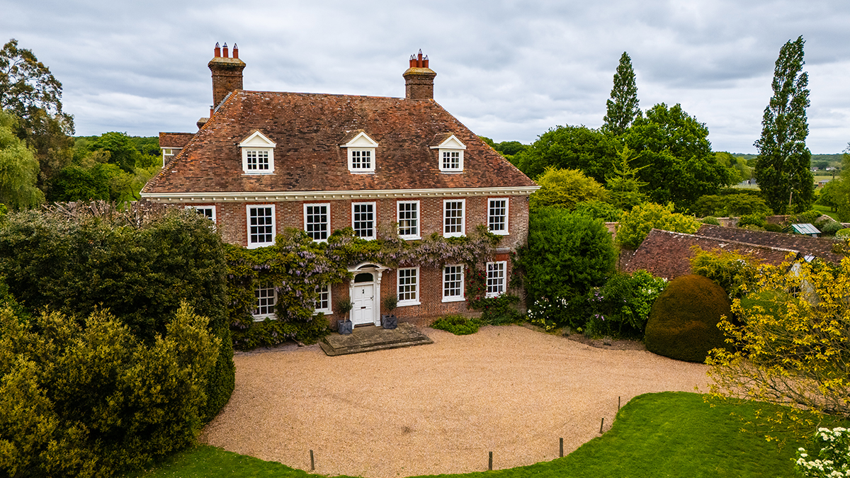 Artists Have Long Flocked to This $4 Million 18th-Century Manor House in the U.K.