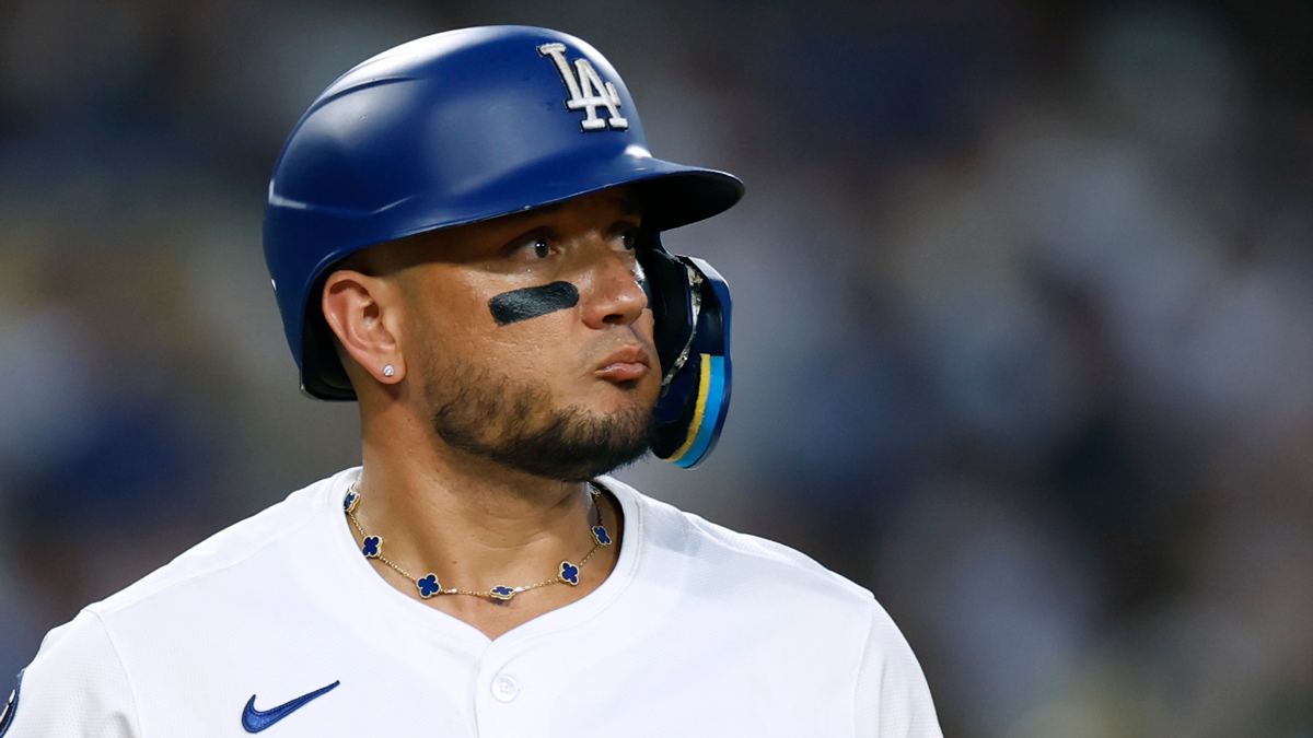 MLB Players Are Taking the Field in Vintage Van Cleef & Arpels Necklaces