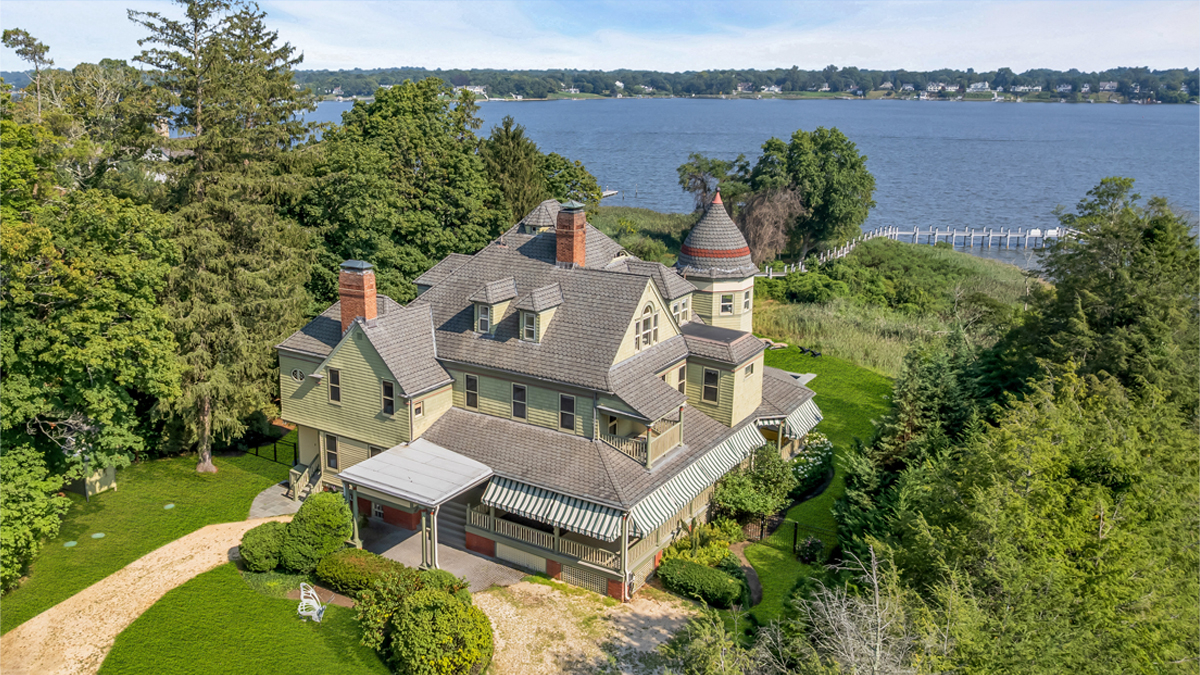 This $6.5 Million Waterfront N.J. Home is Just an Hour by Boat from N.Y.C.