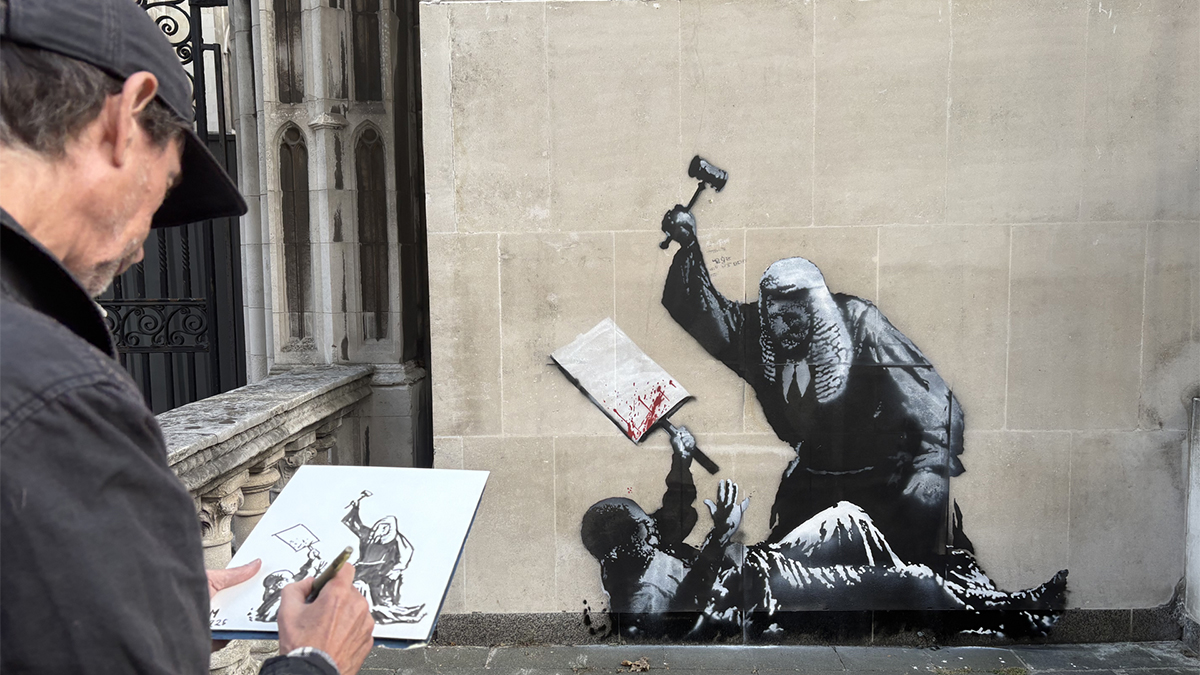 Banksy’s Newest Mural Just Popped up at the Royal Courts of Justice in London