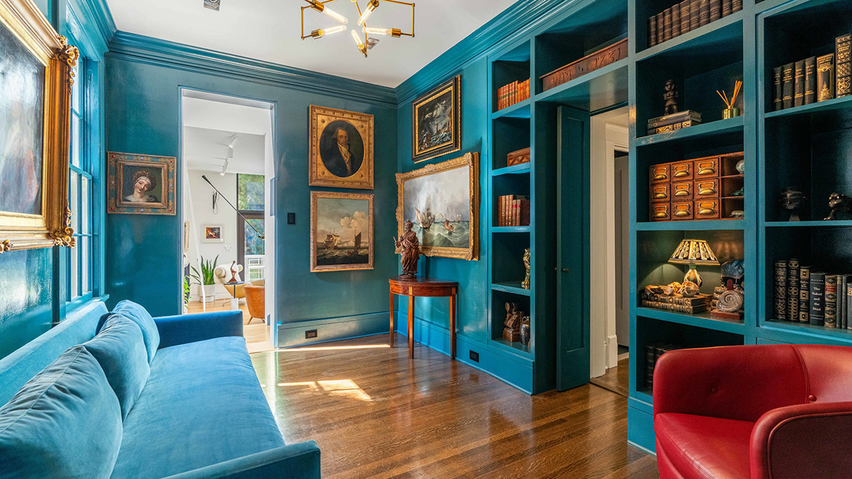 This $3 Million Georgian Revival Mansion in North Carolina Has a Modern Surprise at the Back