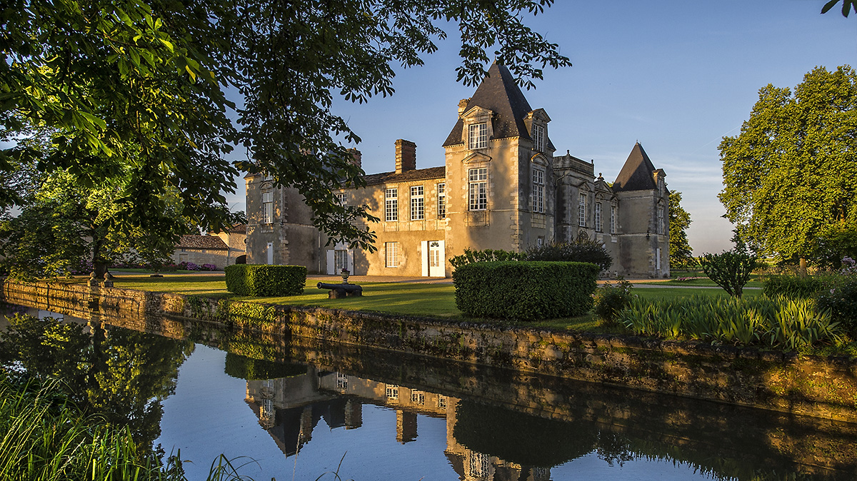 How an Unusual Bordeaux Wine Exemplifies the Art of Blending