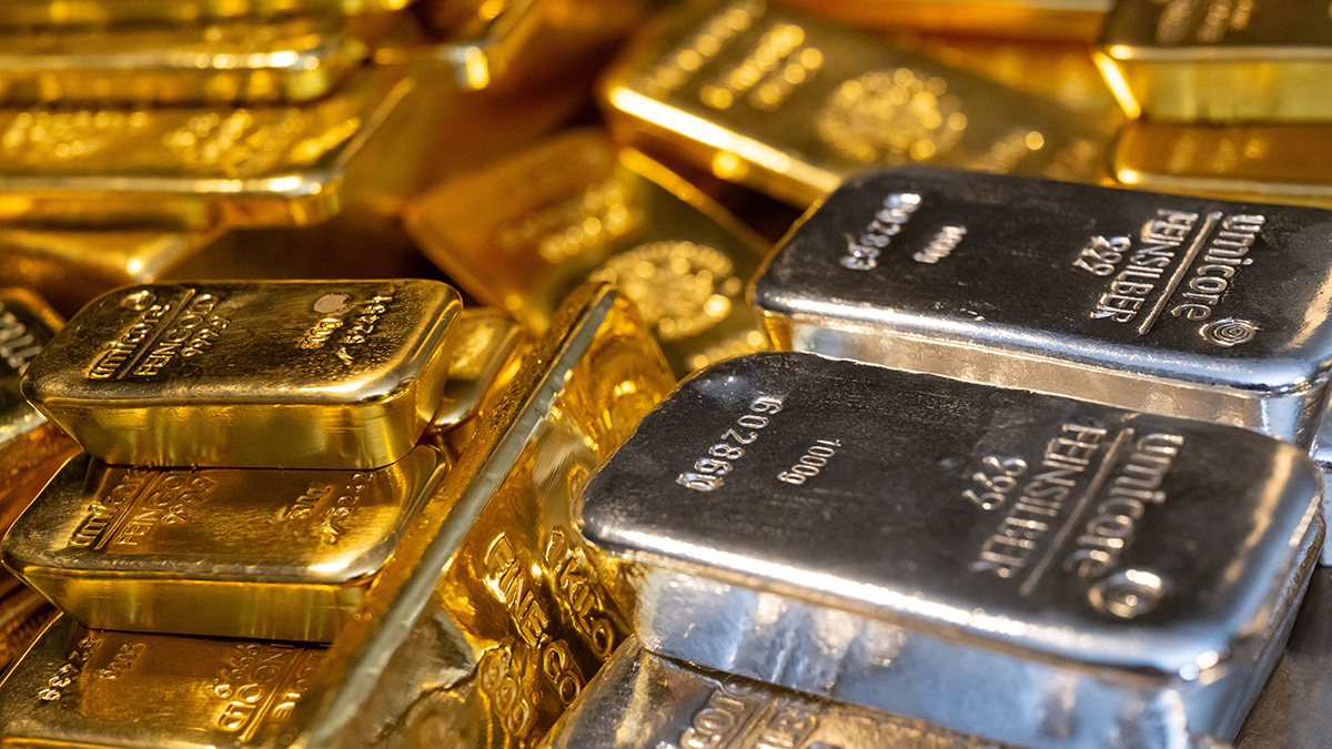 Gold and Silver Prices Have Reached Record Highs Amid Geopolitical Turmoil