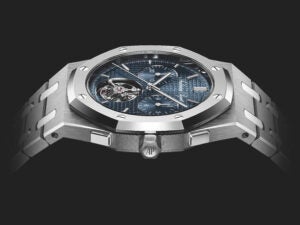 How Smartphone Design Influenced Audemars Piguet’s Royal Oak “Jumbo” RD#5