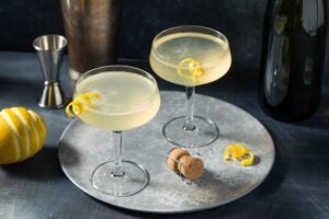 Upscale Parties Call for These Champagne Cocktail Recipes