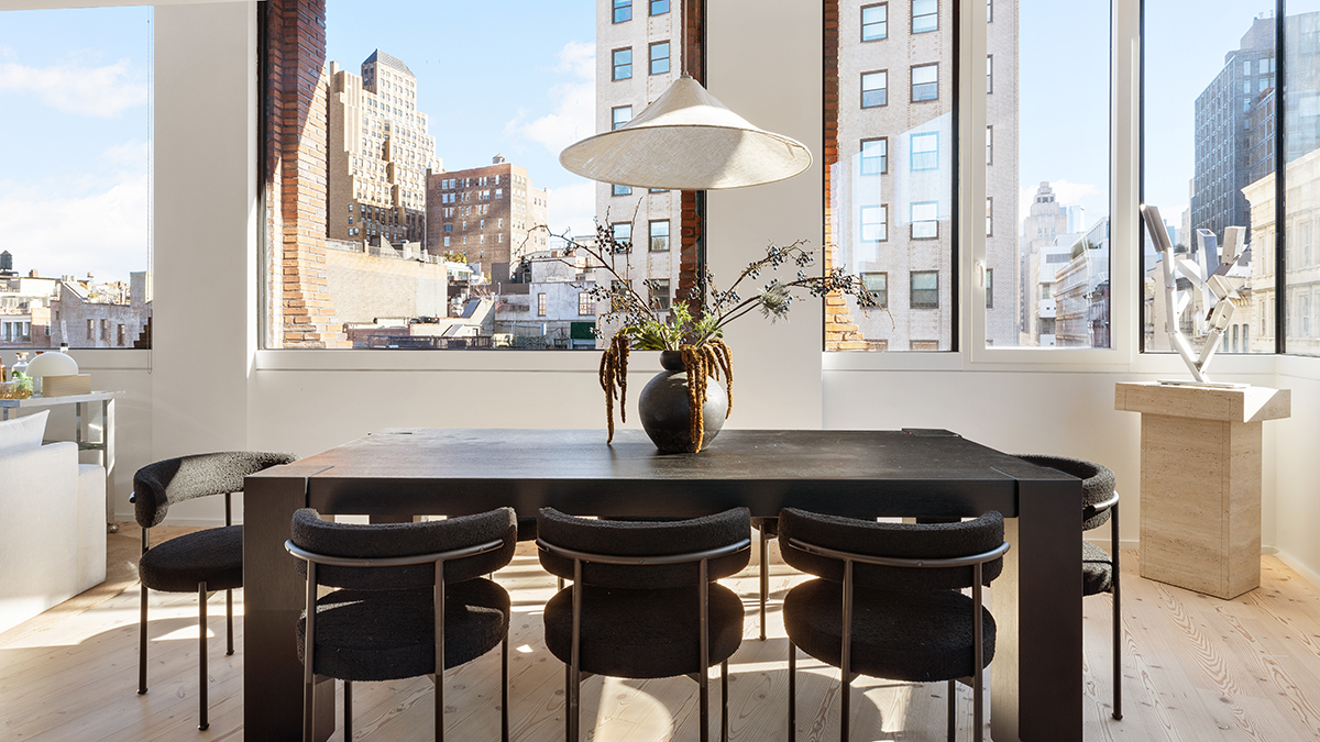 A Triangular-Shaped Duplex Penthouse With a Roof Terrace in N.Y.C.’s Tribeca Heads to Auction