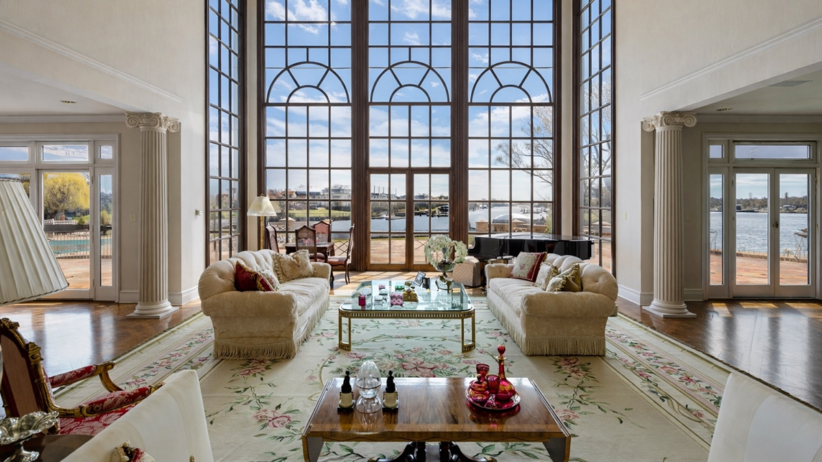 A Snapple Cofounder’s Waterfront Estate on Long Island Lists for $15 Million