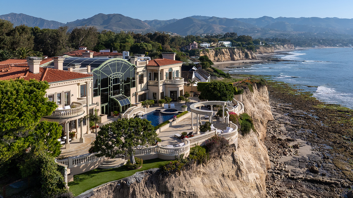 A Malibu Mega-Mansion That Starred in ‘The O.C.’ and ‘Austin Powers’ Can Be Yours for $90 Million