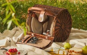 Luxury Picnic Baskets for Stylish Summer Entertaining